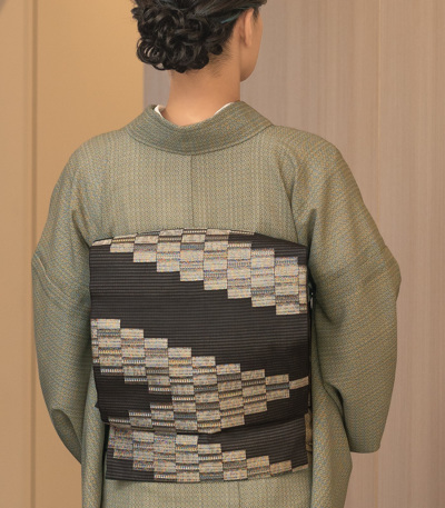 お仕立付き・単衣】都粋オリジナル東レセオαおめかし小紋（胡麻：鶯茶