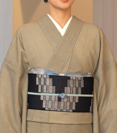 お仕立付き】都粋オリジナル 正絹夏名古屋帯（裂取霞文：黒） 正絹