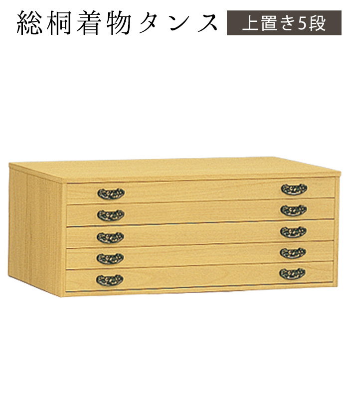�\�y