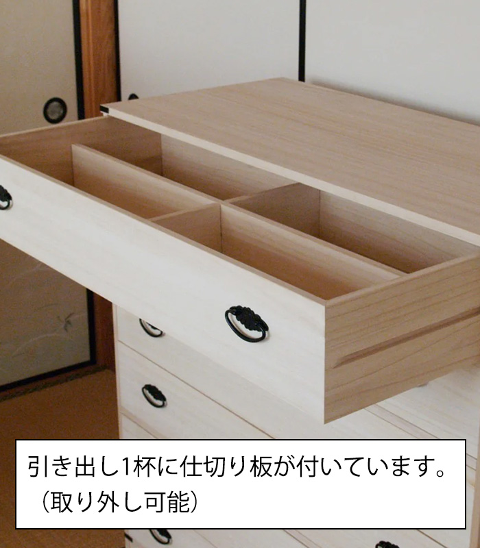 �\�y