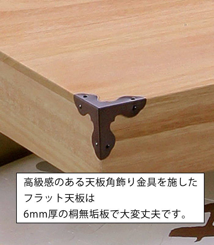 �\�y